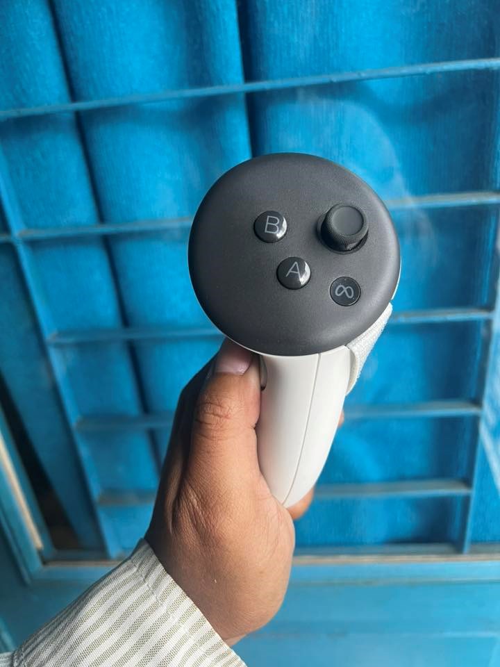 Càn bán Joycon Meta 3  like new