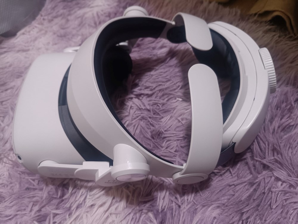 Kính thực tế ảo Oculus Quest - 128 GB